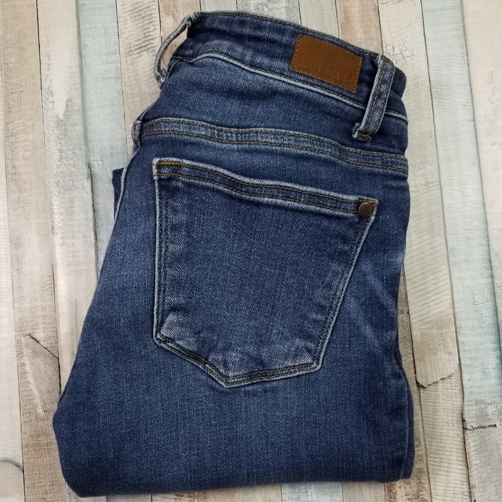 Judy Blue Skinny Fit Jeans